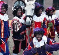 Amerigo steelt de show bij intocht Sinterklaas