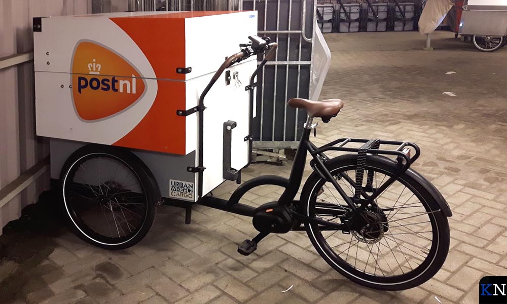 PostNL gebruikt in Amsterdam vrachtfietsen.