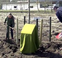 Boom van de Vrijheid geplant in Groene Hart (video)