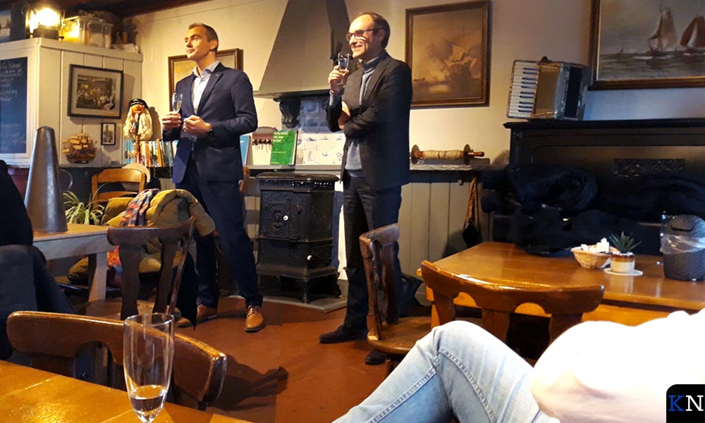 Bas Wonink en Roeland Tameling op het champagnemomentje van Kampen Partners in de Taveerne op de Koggewerf in Kampen.