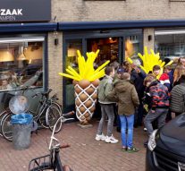 Stormloop op gratis friet