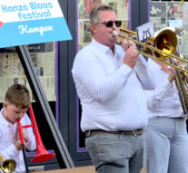 Hanze Bloasfestival 2026 verlevendigt Kamper binnenstad (video)