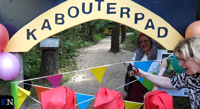 Opperkabouter Dronten opent vernieuwd Kabouterpad