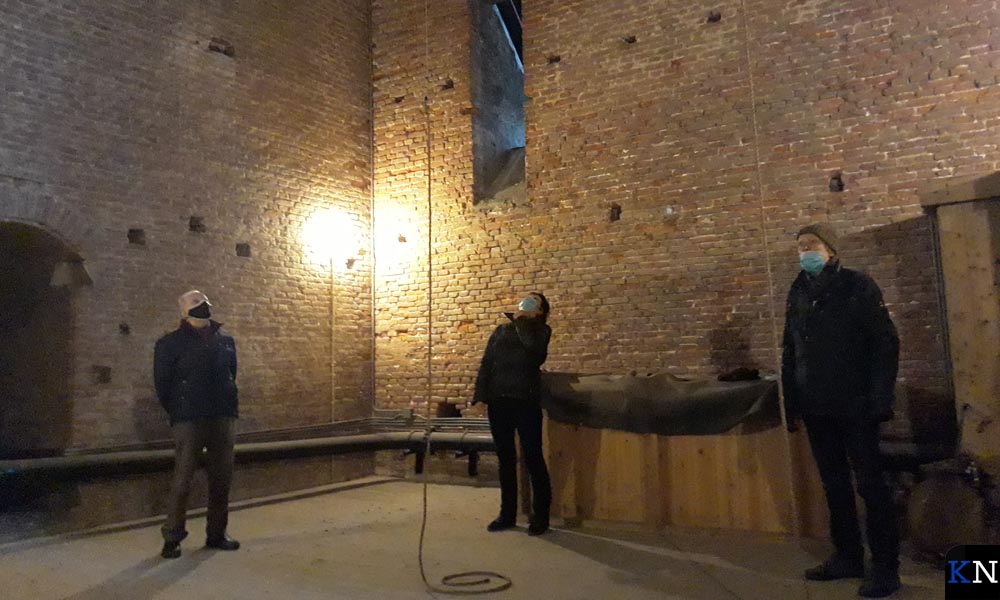 Kamper Klokkenluidersgilde Geert van Wou in de toren van de Buitenkerk in Kampen.
