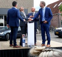 Drie ondernemingen vestigen Kamper afdeling in Meeuwenstaete (video)