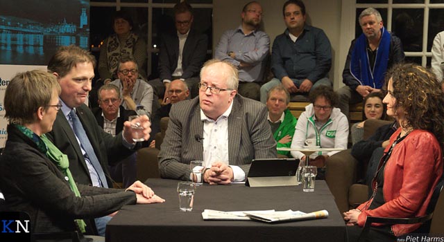 Eerste grote verkiezingsdebat is gezellig en onderhoudend