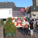 Donderdagavond stroomt het publiek naar de IJsselkade.