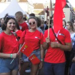 Drie jongedames van de Hanzedelegatie uit Gdansk.