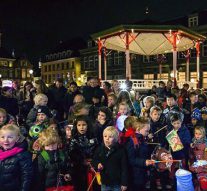 Sint Maarten vieren met rondgang langs Burgel