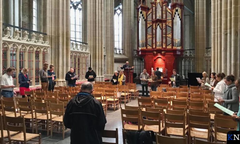 Middagpauzediensten gedurende zomermaanden in Bovenkerk