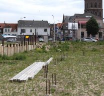 Ondanks kritiek en kosten plannen om bouw parkeerdek te vervolgen