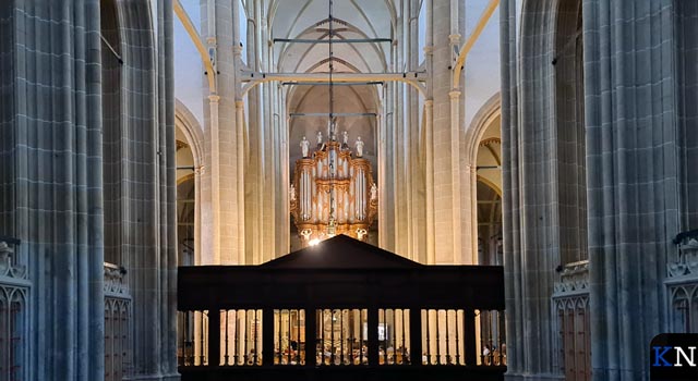 Gert van Hoef speelt in Bovenkerk (video)